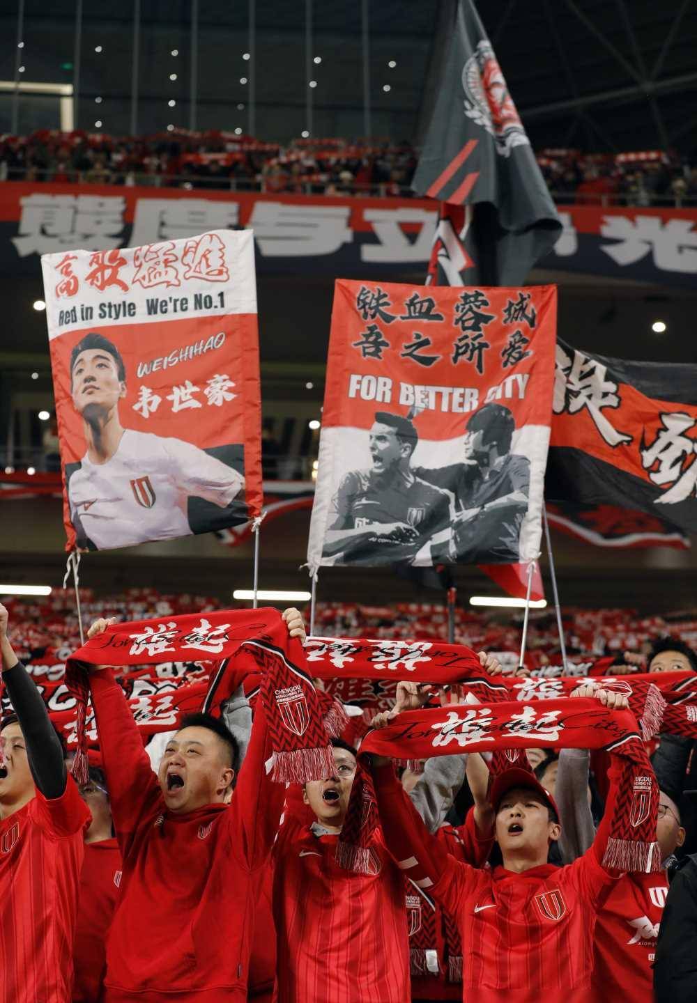 开云体育app-足球赛场冠军诞生，球员欢欣鼓舞