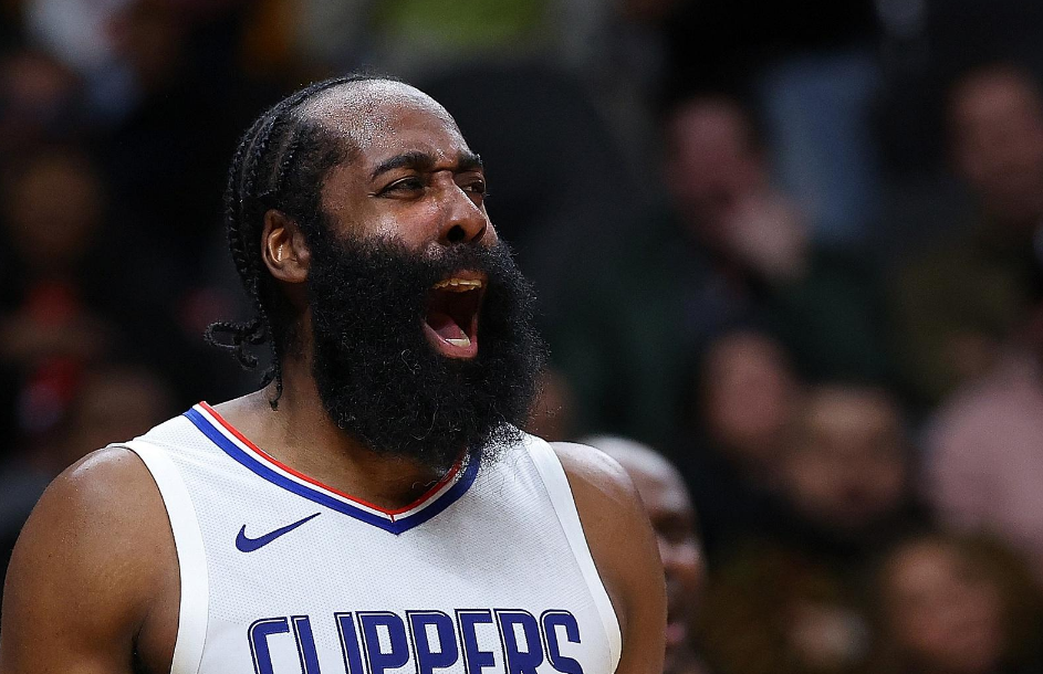 开云体育直播-快船连胜结束，客场输球给奇才