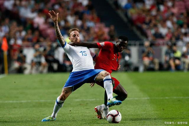 包含阿尔梅里亚主场惨遭屠杀，遭遇四连败的词条