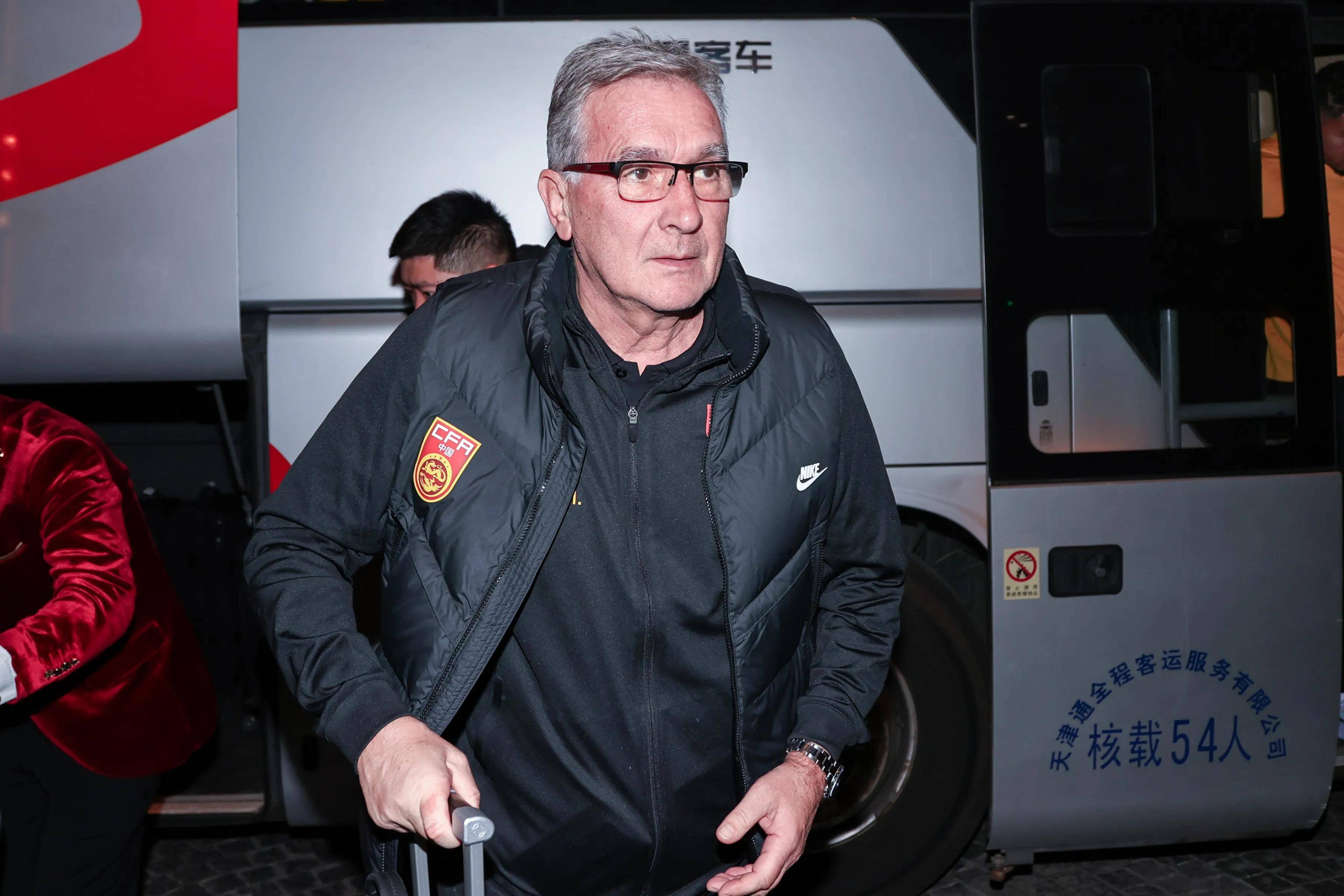 欧洲球队主教练公开表态支持球员