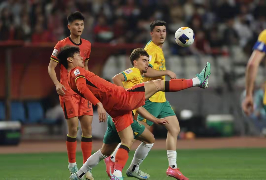 球队实力对决，争夺胜利席位