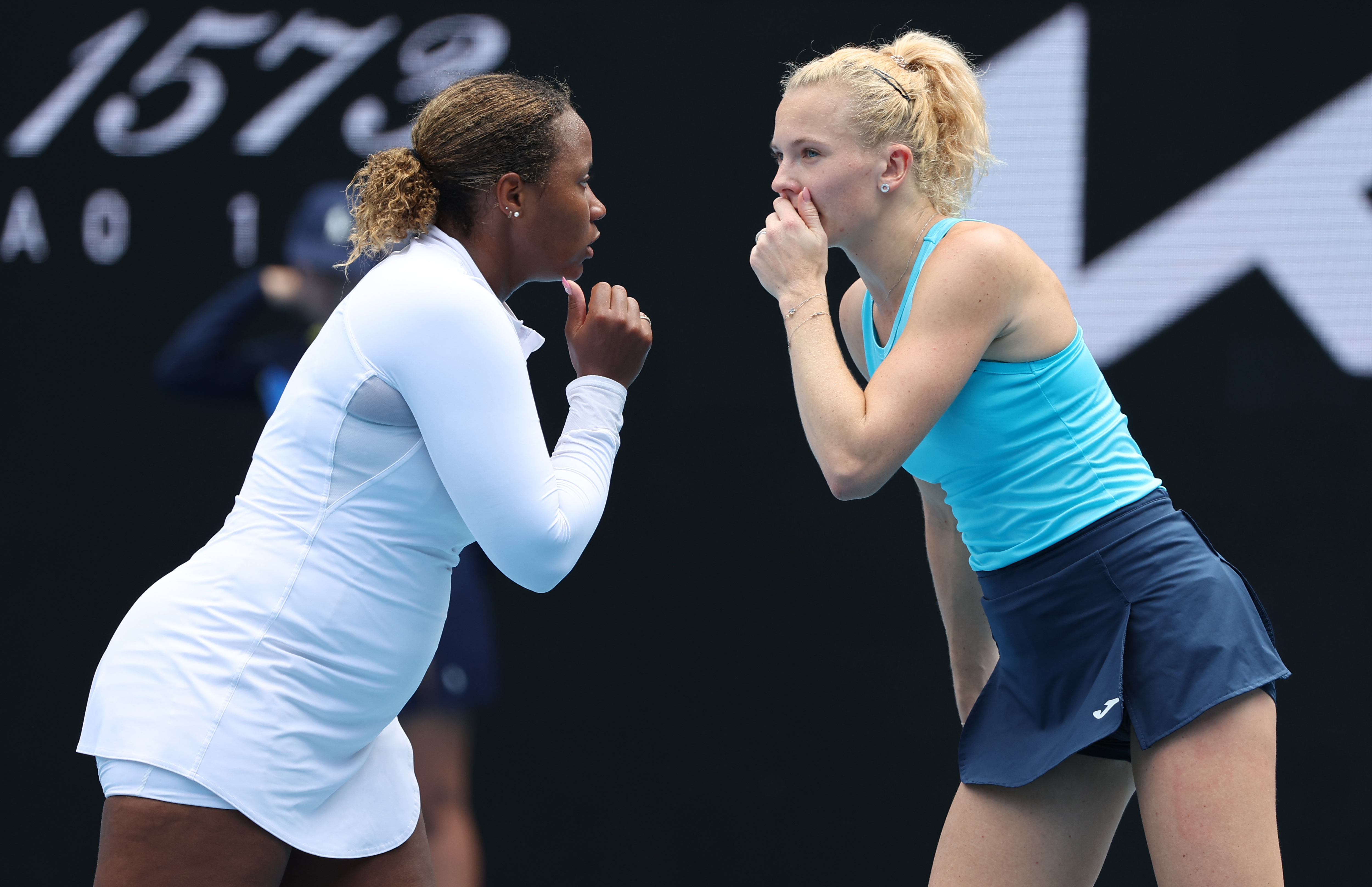 包含欧洲网球队逆转澳大利亚网球队，克耶高斯完成帽子戏法的词条