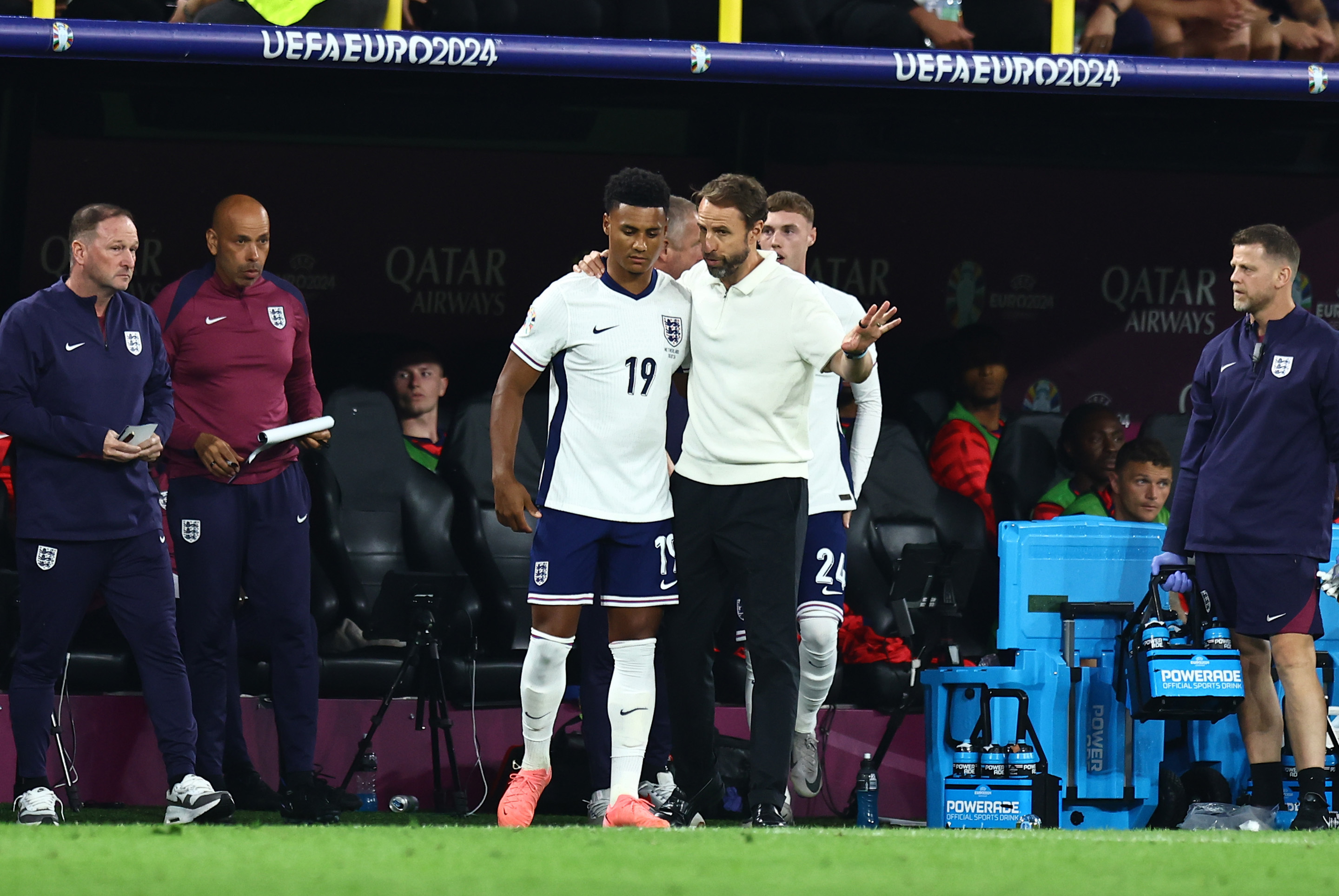 多特蒙德横扫法国，若日尼奥统治全场的简单介绍