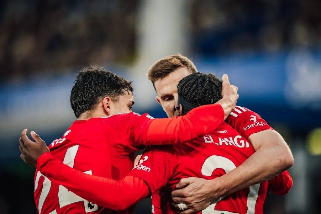 曼联逆转瑞典，马丁内利状态火热的简单介绍