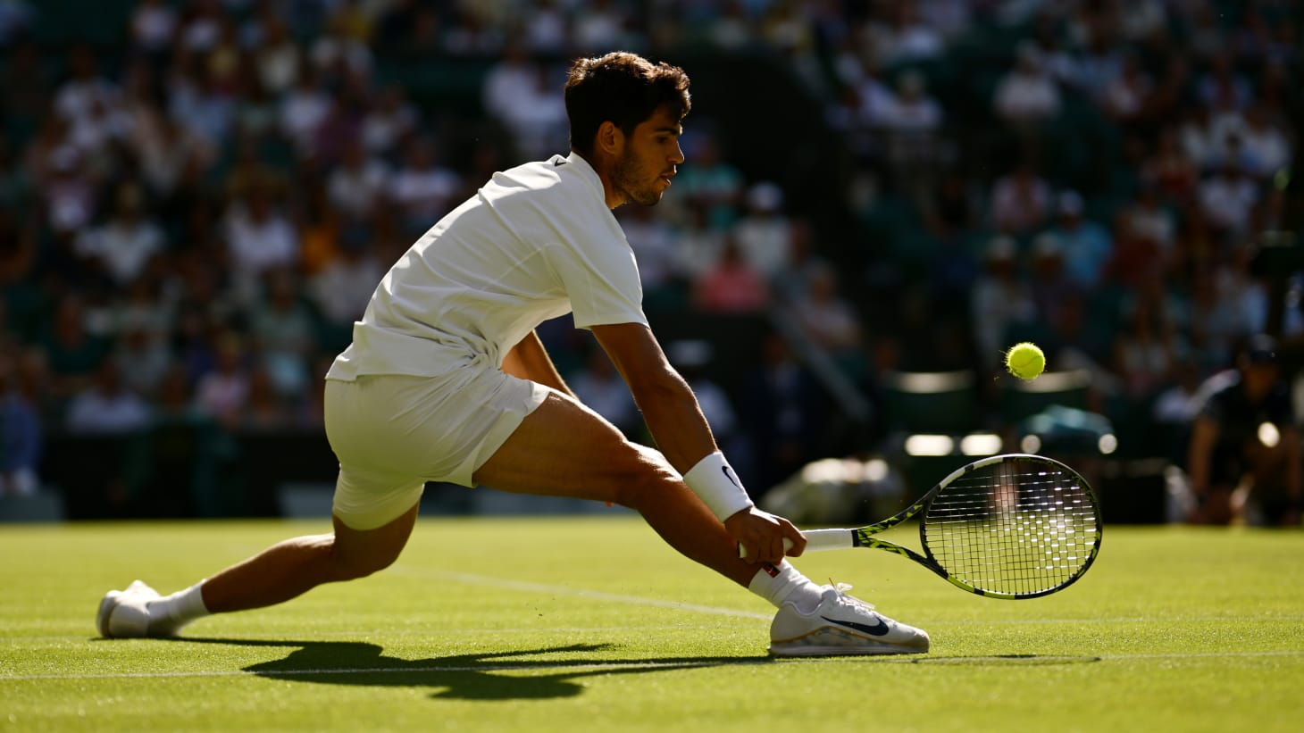 西班牙网球队完胜法国网球队,克耶高斯完成帽子戏法的简单介绍 西班牙网球队完胜法国网球队,克耶高斯完成帽子戏法的简单介绍