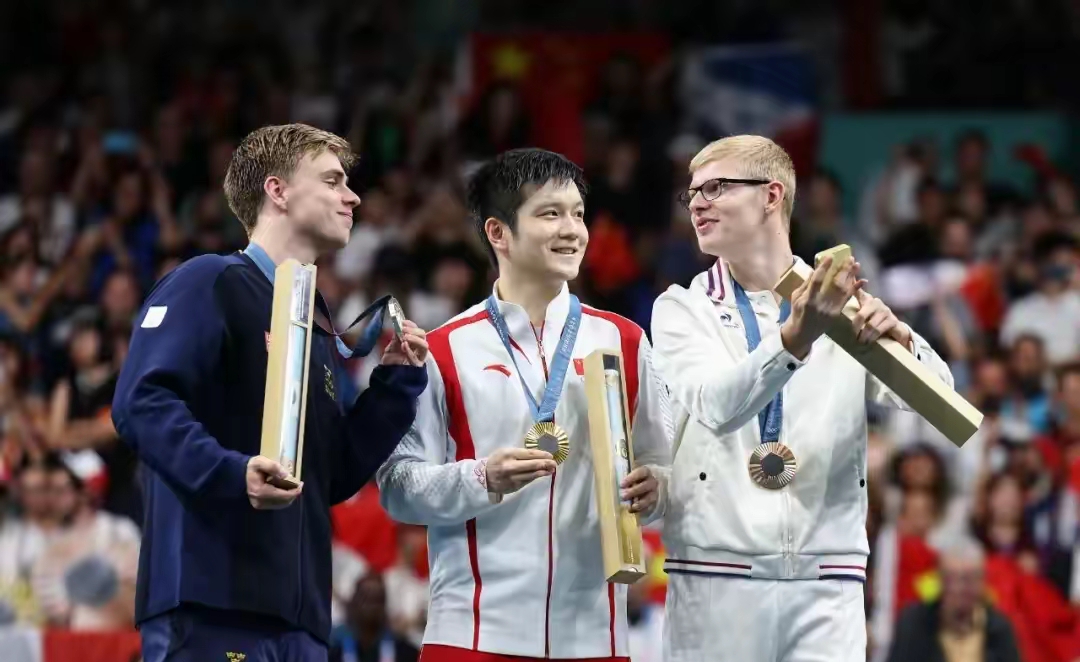 英国乒乓球队轻取法国乒乓球队，马龙爆发神勇的简单介绍