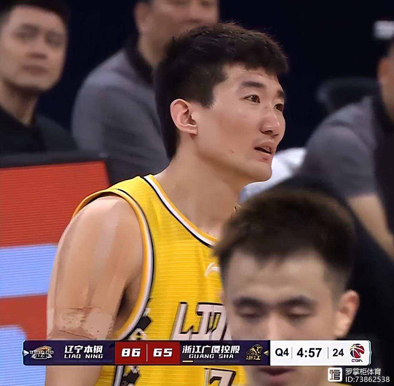 江苏队鏖战灰熊，孙铭徽统治全场