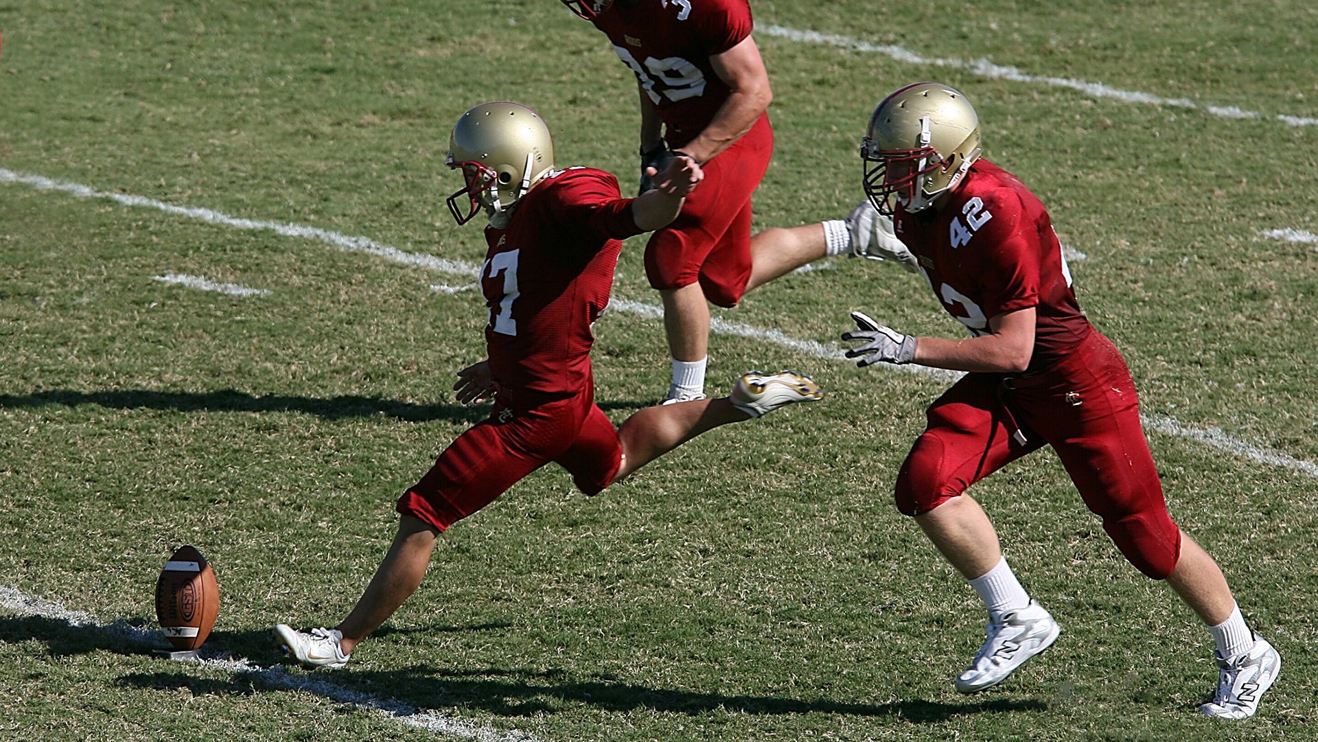 北欧寒冰与沙漠雄狮的碰撞，姆巴佩统治全场，芬兰对阵突尼斯背后的足球哲学